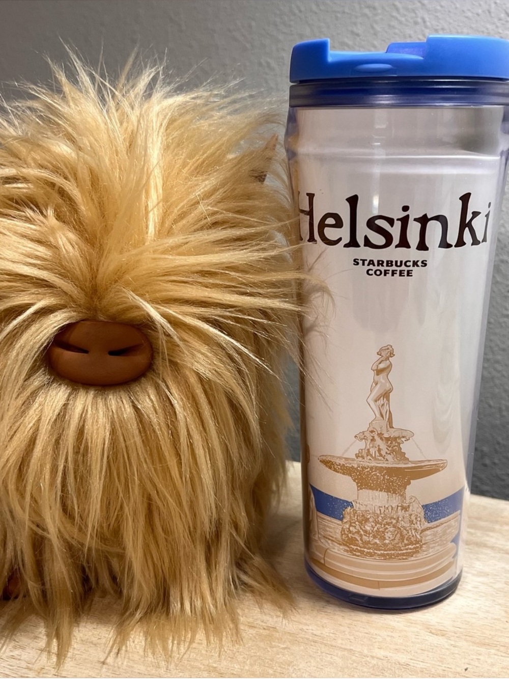 NWT Starbucksee Helsinki Global Icon Tumbler 2004 12 oz Tall